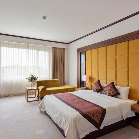 ลาว ไค สตาร์ โฮเต็ล Hotel หล่าวกาย ภายนอก รูปภาพ
